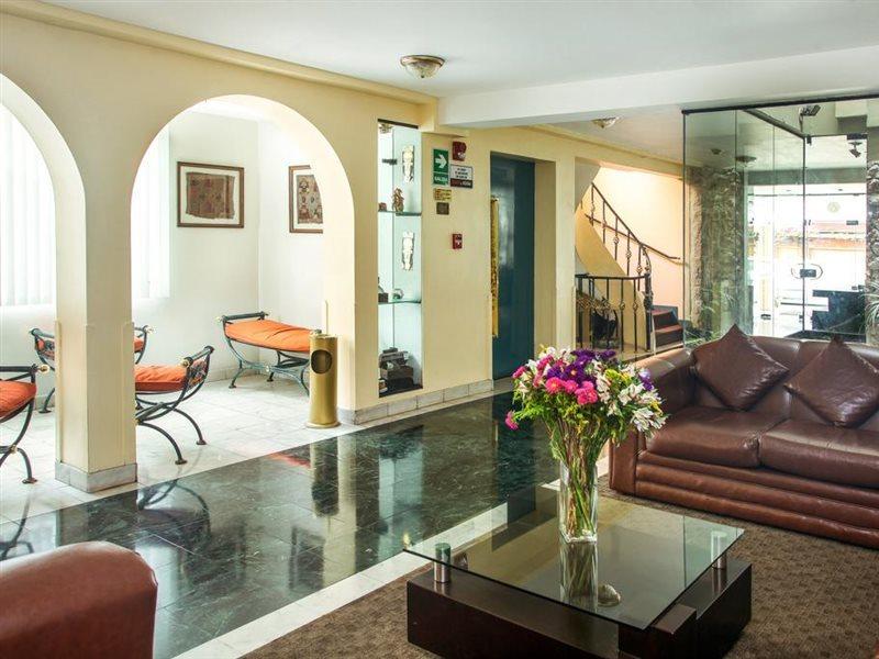 Embajadores Hotel
